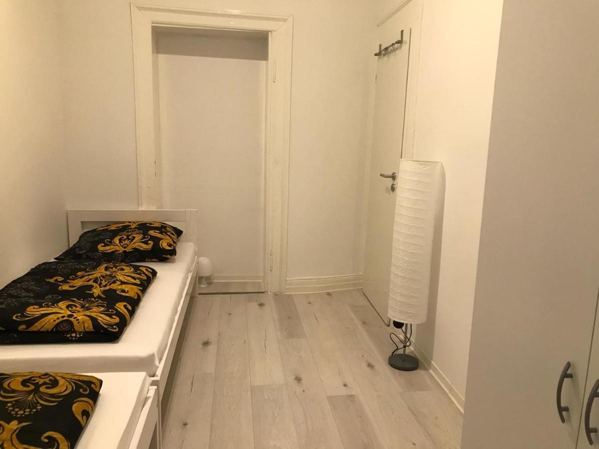 Roter Sandstein Zink Magonza Esterno foto